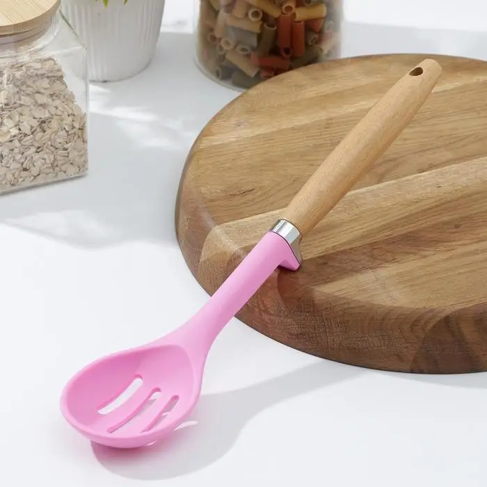 Ложка кулинарная с прорезями Доляна «Стелла», 29 см, цвет розовый Ложка кулинарная с прорезями Доляна «Стелла», 29 см, цвет розовый