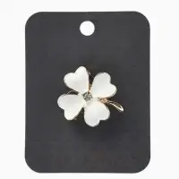 Брошь &laquo;Клевер&raquo; матовая, цвет белый в золоте