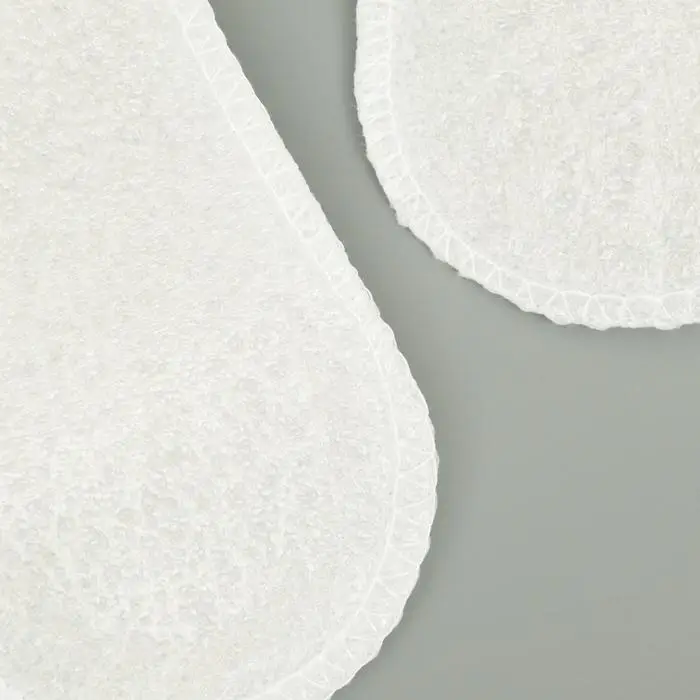 Одноразовые тапочки, эконом, белые, 42 р. Одноразовые тапочки, эконом, белые, 42 р.