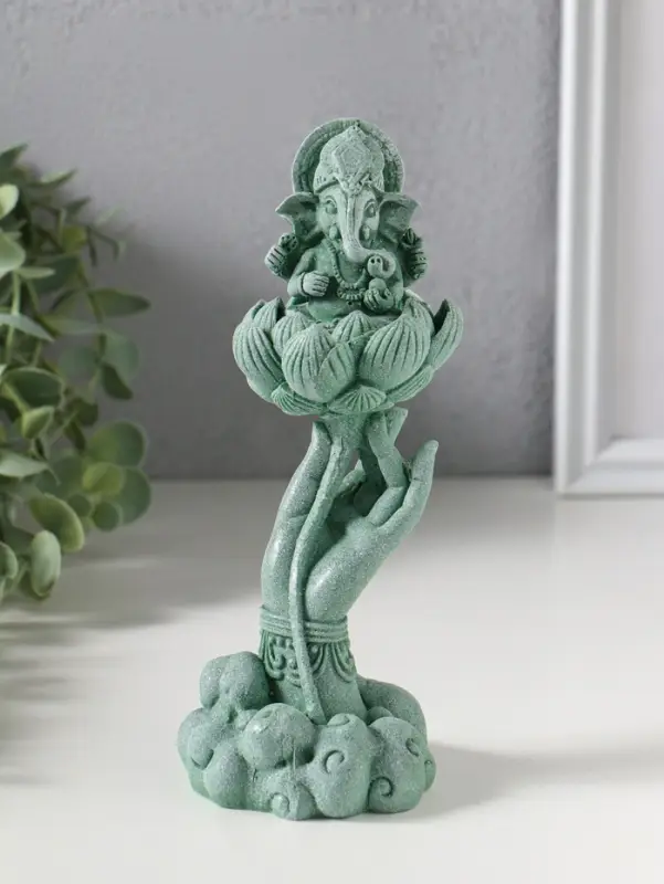 Сувенир полистоун "Рука с лотосом и Ганешей" зелёный 7х7,3х18,5 см