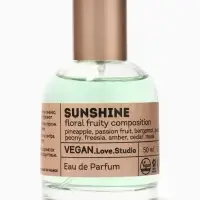 Парфюмерная вода женская Vegan Love Studio Sunshine, 50 мл (по мотивам Incanto Shine (Salvatore Ferragamo)