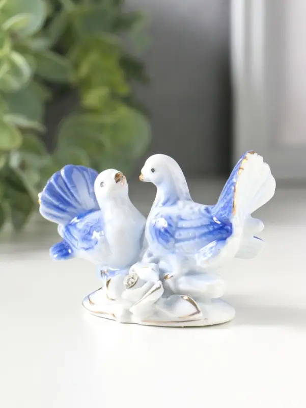 Фигурка керамика под фарфор &laquo;2 голубка&raquo;, синие, 5.5&times;8 см