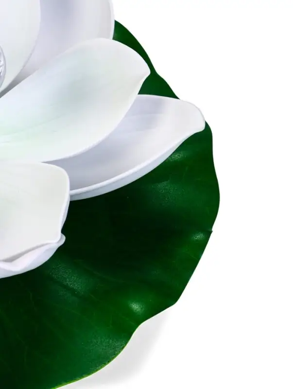 Садовый светильник для водоемов 28 х 28 х 9 см на солнечной бат-е Садовый светильник для водоемов 28 х 28 х 9 см на солнечной бат-е "Лотос" бел N011