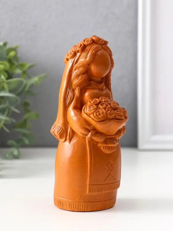 Фигура «Берегиня невеста», 14×6.5×7 см, красная глина