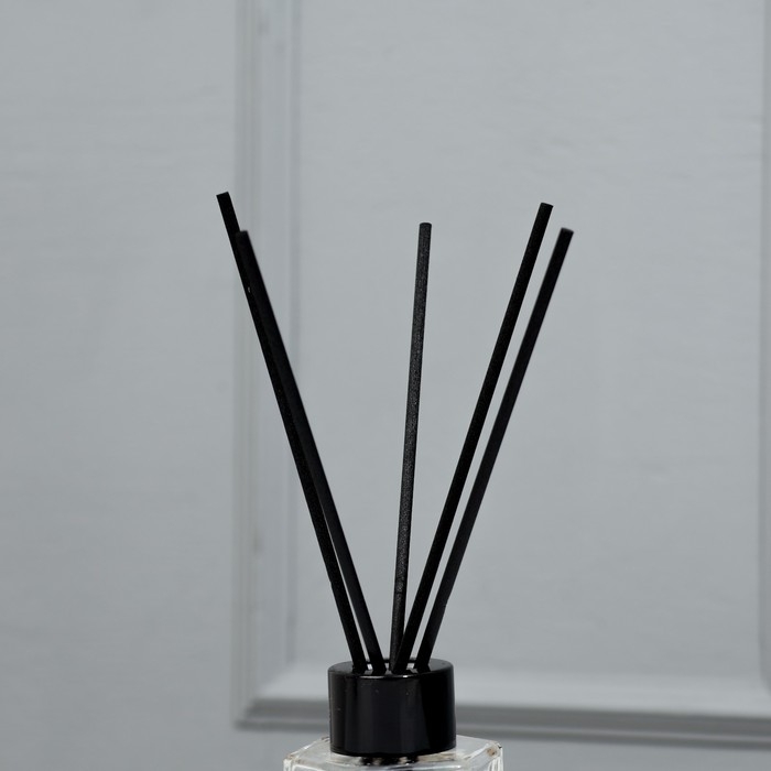 Диффузор ароматический для дома 50 мл. «Home», аромат черный лед.