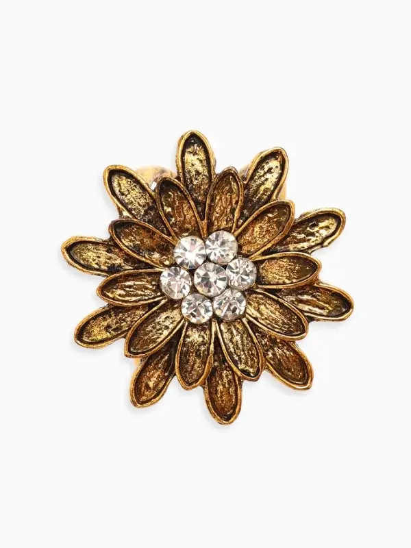 Кольцо для платка Кольцо для платка "Цветок Хризантема", цвет белый в чернёном золоте