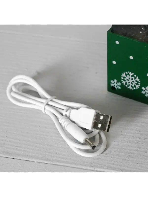 Светодиодная фигура &laquo;Подарок зелёный&raquo; 10&times;19&times;10 см, пластик, от батареек ААх3, USB, свечение тёплое белое