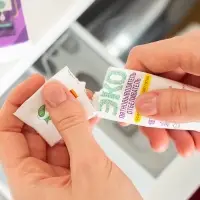 Пятновыводитель-отбеливатель Synergetic, порошок, гипоаллергенный, биоразлагаемый 4 стика