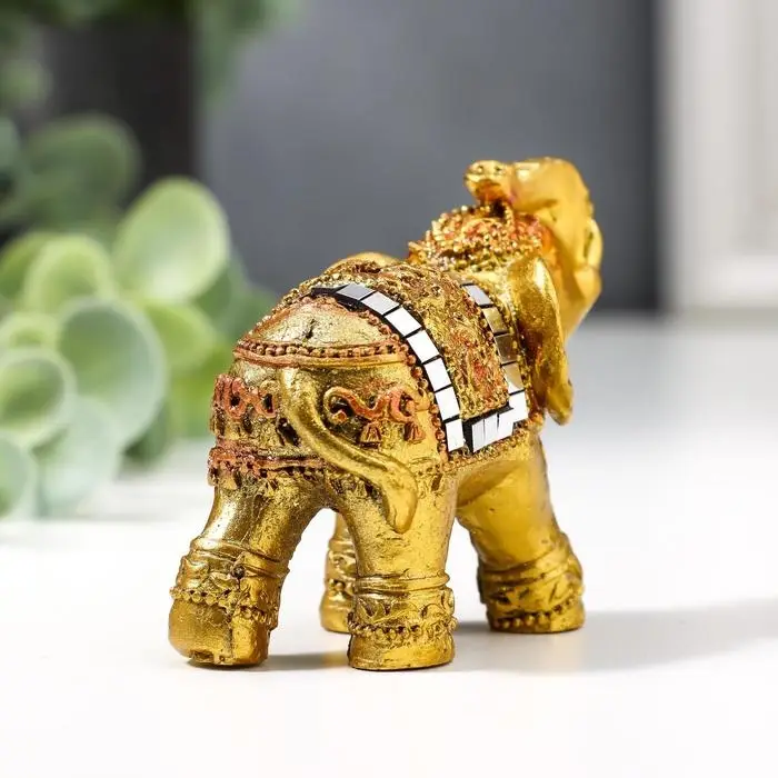 Фигурка полистоун «Золотой слоник с мозаикой из зеркал», 5.2×6×3 см Фигурка полистоун «Золотой слоник с мозаикой из зеркал», 5.2×6×3 см