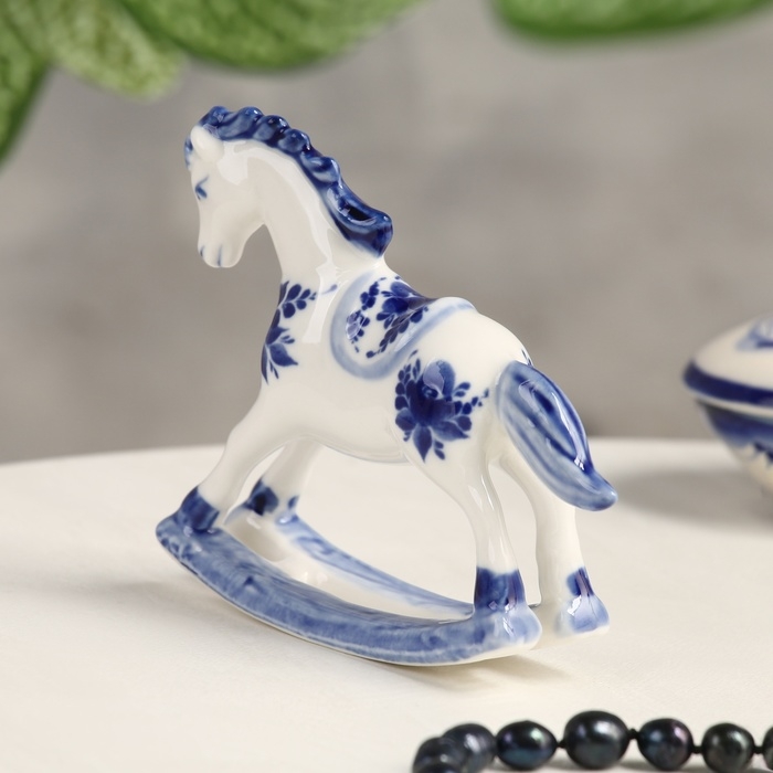 Сувенир гжель «Конь-качалка», бело-синий,керамика, Сувенир гжель «Конь-качалка», бело-синий,керамика,
