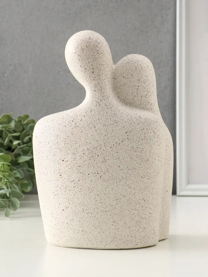 Бюст полистоун "Семья" песочный 16х9,3х24,5 см Бюст полистоун "Семья" песочный 16х9,3х24,5 см