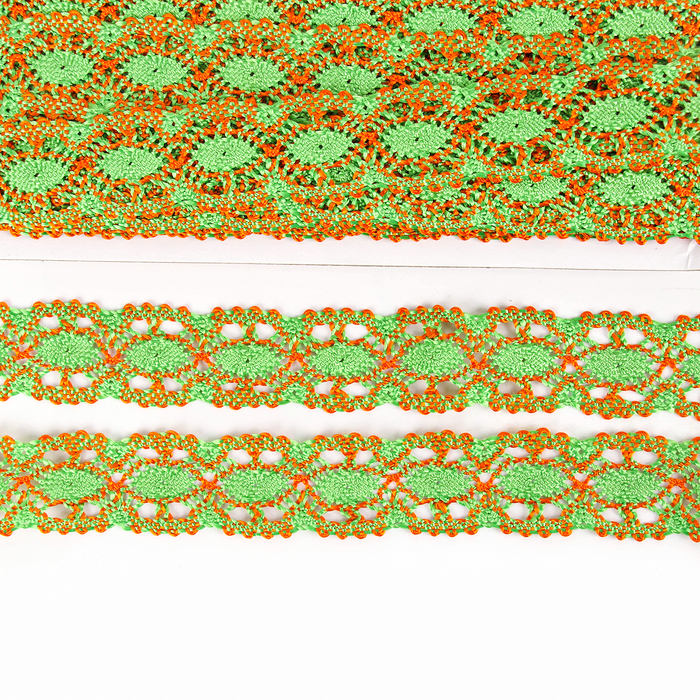 Тесьма плетёная оранжево-зелёная в рулоне 20 метров Тесьма плетёная оранжево-зелёная в рулоне 20 метров