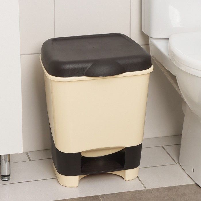 Контейнер для мусора с педалью, 20 л, цвет МИКС Контейнер для мусора с педалью, 20 л, цвет МИКС