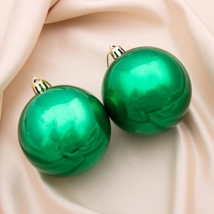 Набор шаров пластик d-8 см, 2 шт Набор шаров пластик d-8 см, 2 шт "Глянец" зелёный