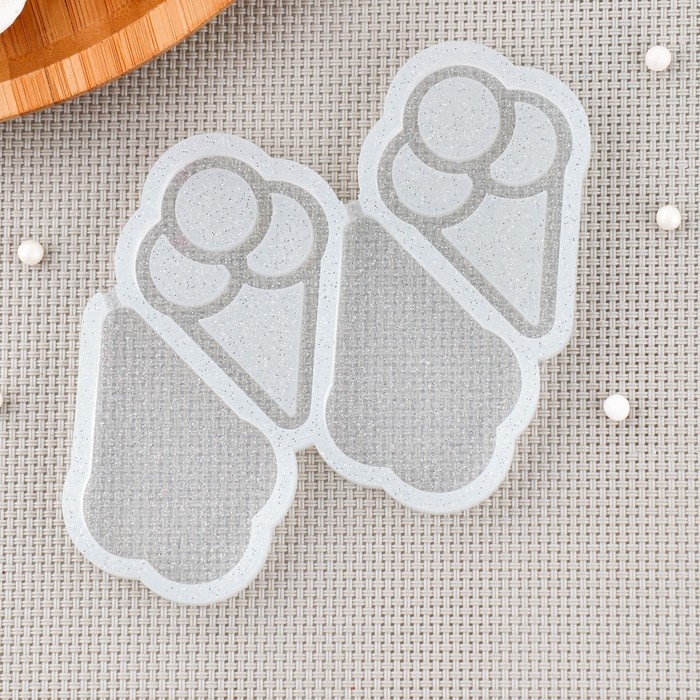 Силиконовый молд для леденцов и шоколада «Мороженое погремушка», 6×4 см, цвет прозрачный Силиконовый молд для леденцов и шоколада «Мороженое погремушка», 6×4 см, цвет прозрачный