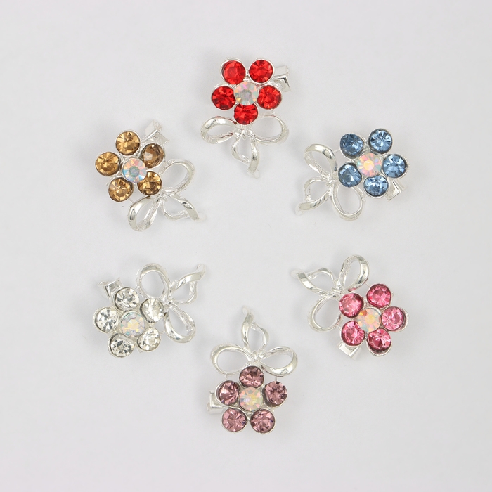 Брошь «Ассорти» цветы с бантом, цвет МИКС (неделимая фасовка 12 шт., цена за шт.) Брошь «Ассорти» цветы с бантом, цвет МИКС (неделимая фасовка 12 шт., цена за шт.)