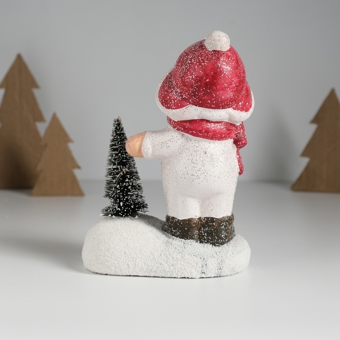 Сувенир керамика свет Сувенир керамика свет "Малыш в белом комбинезоне у ёлочки" 11,5х7х16 см