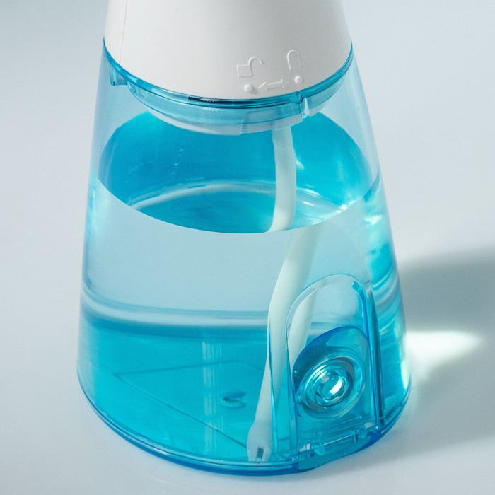 Ирригатор для полости рта Luazon LIR-03, портативный, 300 мл, 4 режима, 2 насадки, от USB Ирригатор для полости рта Luazon LIR-03, портативный, 300 мл, 4 режима, 2 насадки, от USB