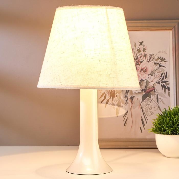 Лампа настольная 13204 1хЕ27 15Вт светло-бежевый d=22 см, h=34,5 см RISALUX