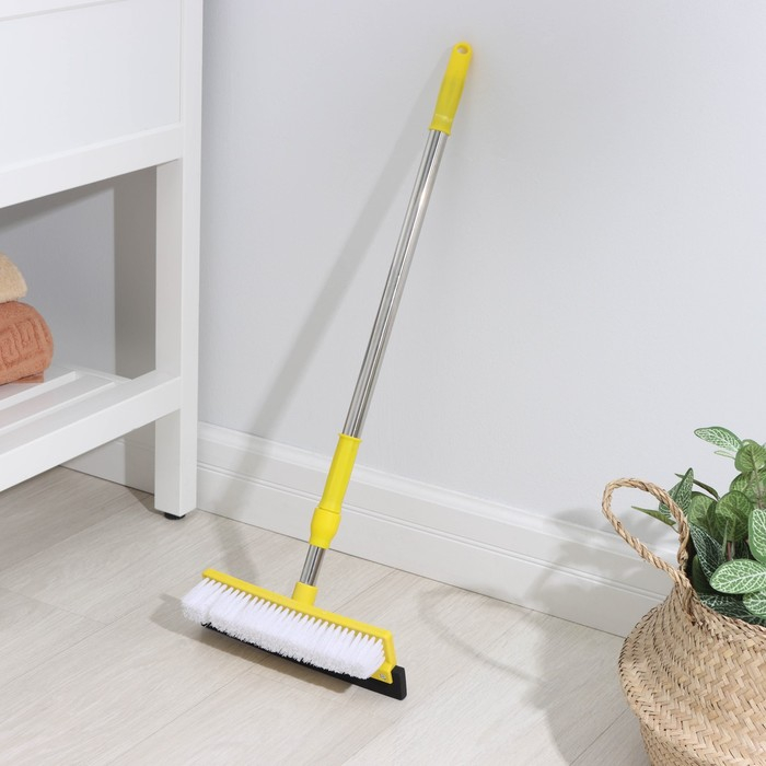 Щётка для пола с водосгоном Доляна, телескопический черенок, нержавеющая сталь, 26×6×73(118) см, цвет МИКС Щётка для пола с водосгоном Доляна, телескопический черенок, нержавеющая сталь, 26×6×73(118) см, цвет МИКС