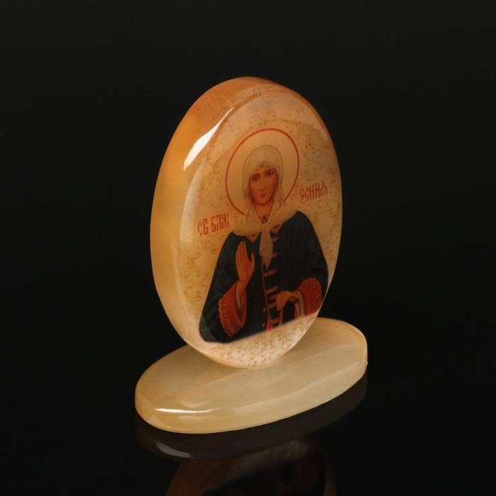 Икона  овал на поставке с фоном Икона  овал на поставке с фоном"Св.Ксения Петербургская", селенит