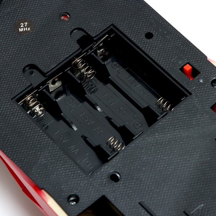 Машина радиоуправляемая «Спорткар», работает от батареек, цвет красный Машина радиоуправляемая «Спорткар», работает от батареек, цвет красный