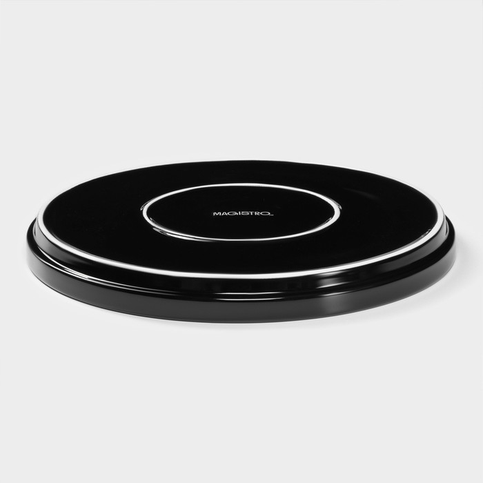 Набор фарфоровой посуды Magistro Night, 16 предметов: тарелка d=25,5 см, d=19 см, миска 850 мл, d=15 см, кружка 320 мл, цвет чёрный Набор фарфоровой посуды Magistro Night, 16 предметов: тарелка d=25,5 см, d=19 см, миска 850 мл, d=15 см, кружка 320 мл, цвет чёрный