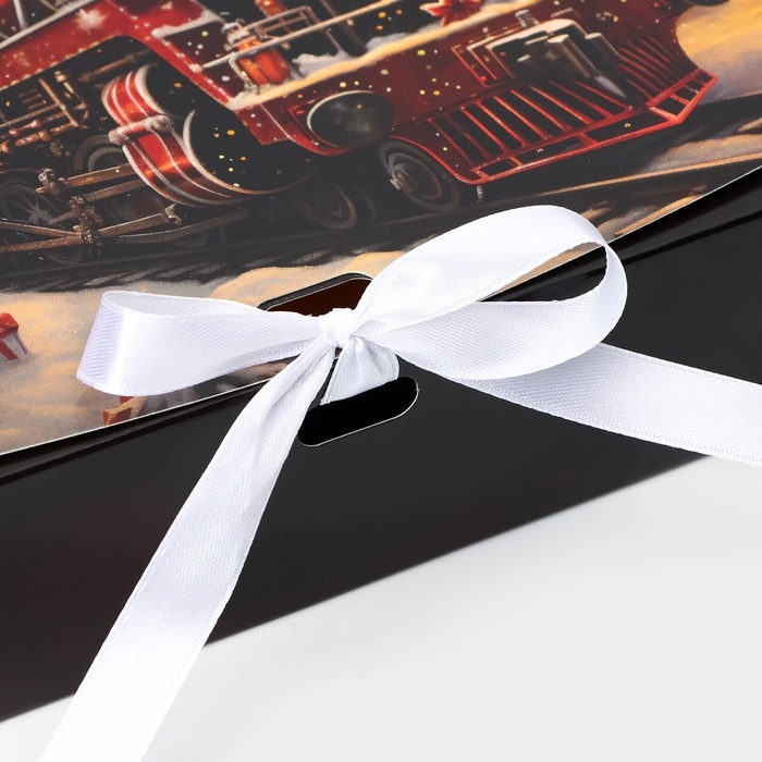 Новый год. Коробка подарочная новогодняя складная, упаковка, «Новогодний Паровоз», 20 × 18 × 5 см. Новый год. Коробка подарочная новогодняя складная, упаковка, «Новогодний Паровоз», 20 × 18 × 5 см.