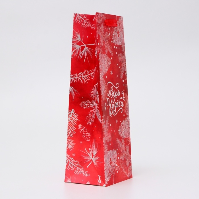 Новый год. Пакет подарочный новогодний под бутылку «Перья», 13 x 36 x 10 см. Новый год. Пакет подарочный новогодний под бутылку «Перья», 13 x 36 x 10 см.