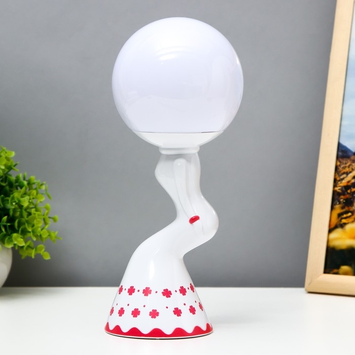 Светильник  Светильник "Силуэт" LED 3Вт 3000К белый 7,5х7,5х25 см RISALUX