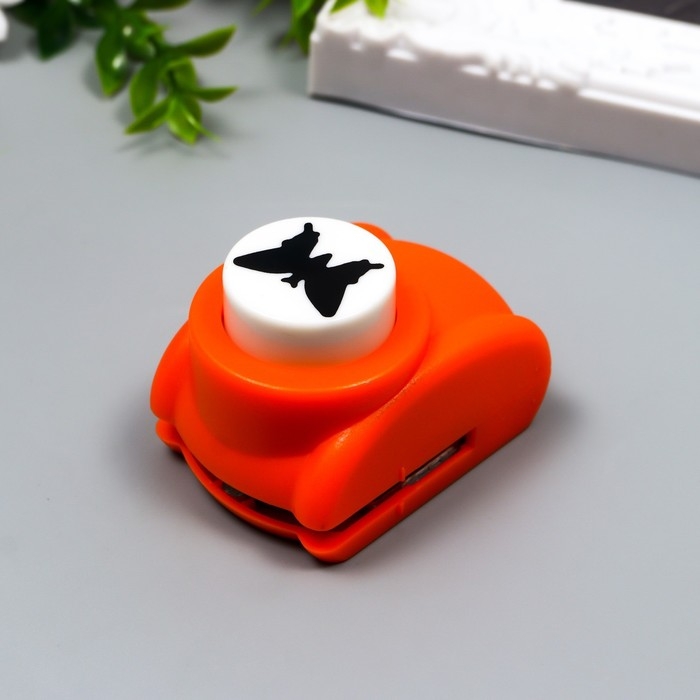 Дырокол фигурный Дырокол фигурный "Бабочка" d=2,5 см 5х5х4 см МИКС