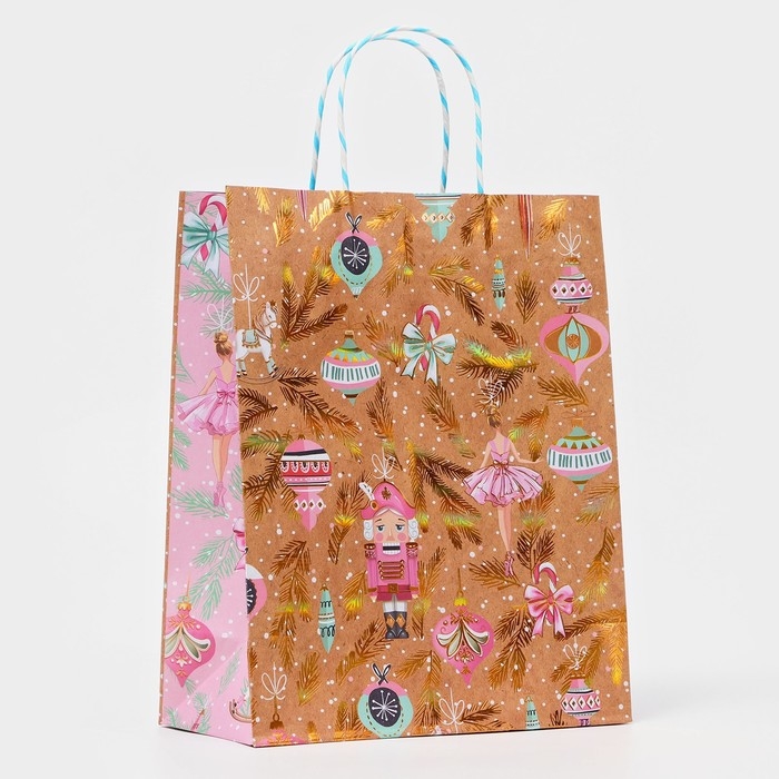 Новый год. Пакет бумажный подарочный новогодний крафт Новый год. Пакет бумажный подарочный новогодний крафт "Щелкунчик" 26 х 32 х 12 см.