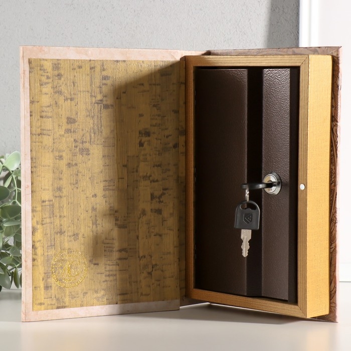 Сейф-книга дерево, кожзам, зеркало Сейф-книга дерево, кожзам, зеркало "Корона Франции" 24х16х5 см