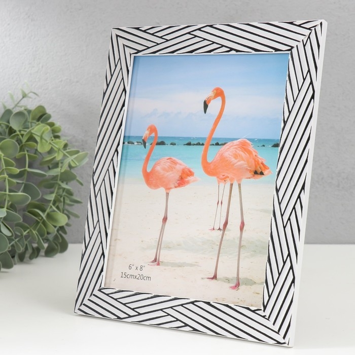 Фоторамка пластик 15х20 см Фоторамка пластик 15х20 см "Чёрные линии на белом" 23,5х18,5 см