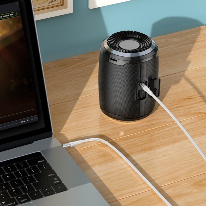 Кабель AUX Hoco UPA22, Jack 3.5 мм (m) - Jack 3.5 мм (m), 1 м, силикон, белый Кабель AUX Hoco UPA22, Jack 3.5 мм (m) - Jack 3.5 мм (m), 1 м, силикон, белый