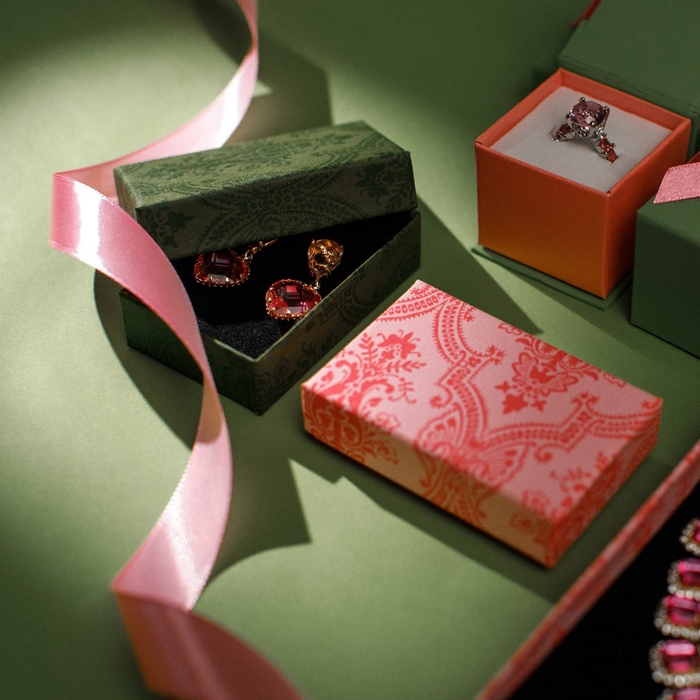 Серьги со стразами «Клео» сердце, цвет розовый в золоте Серьги со стразами «Клео» сердце, цвет розовый в золоте