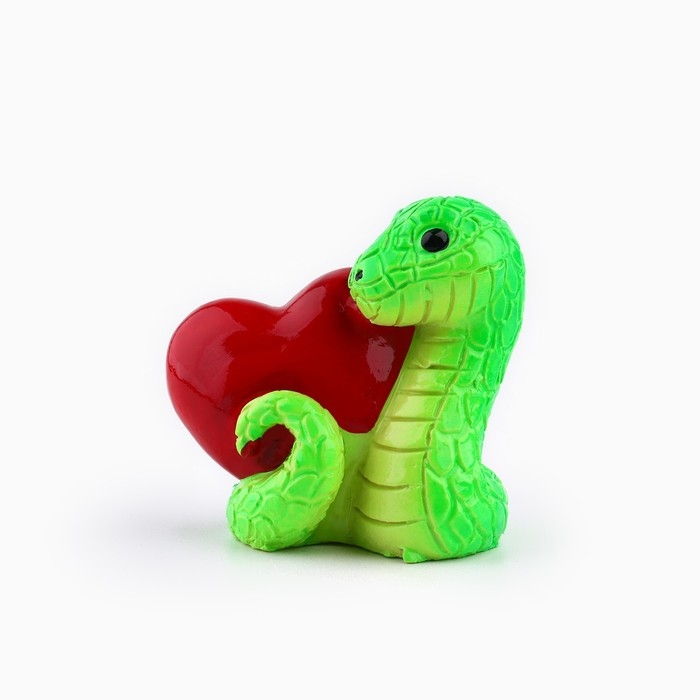 Фигурка 2025 «Новогодняя коллекция: Змея со звездой», 5,5 х 5,1 см Фигурка 2025 «Новогодняя коллекция: Змея со звездой», 5,5 х 5,1 см