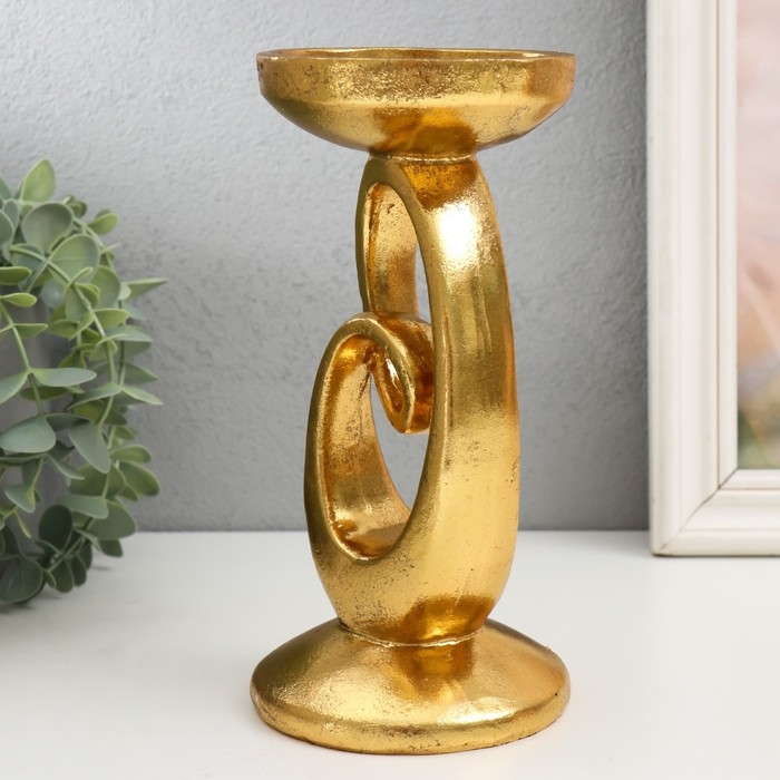 Подсвеник полистоун на 1 свечу  Подсвеник полистоун на 1 свечу "Петля" золото 10,5х10,5х20,5 см