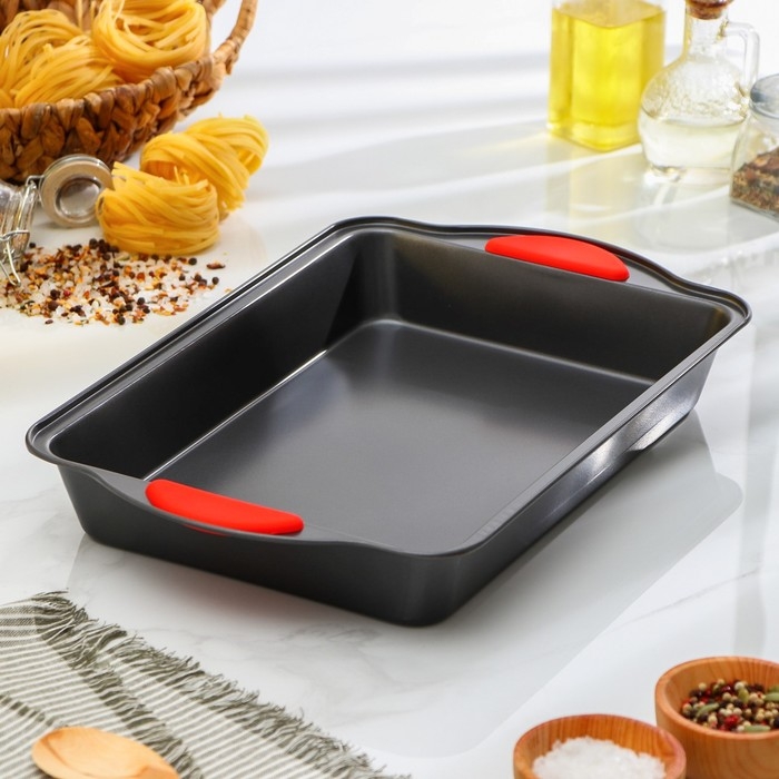 Противень для выпечки Доляна «Софт. Прямоугольник», 40,5×25,5×5,5 см, с силиконовыми ручками, антипригарное покрытие, цвет чёрный Противень для выпечки Доляна «Софт. Прямоугольник», 40,5×25,5×5,5 см, с силиконовыми ручками, антипригарное покрытие, цвет чёрный