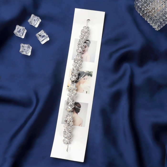 Аксессуар для волос "Берта" (с невидимками) цветы, бабочки, 23,5 см, серебристо-белый