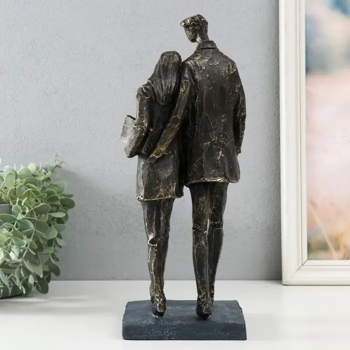 Фигурка полистоун &laquo;Молодая пара&raquo;, под металл, 13.4&times;11.8&times;34 см