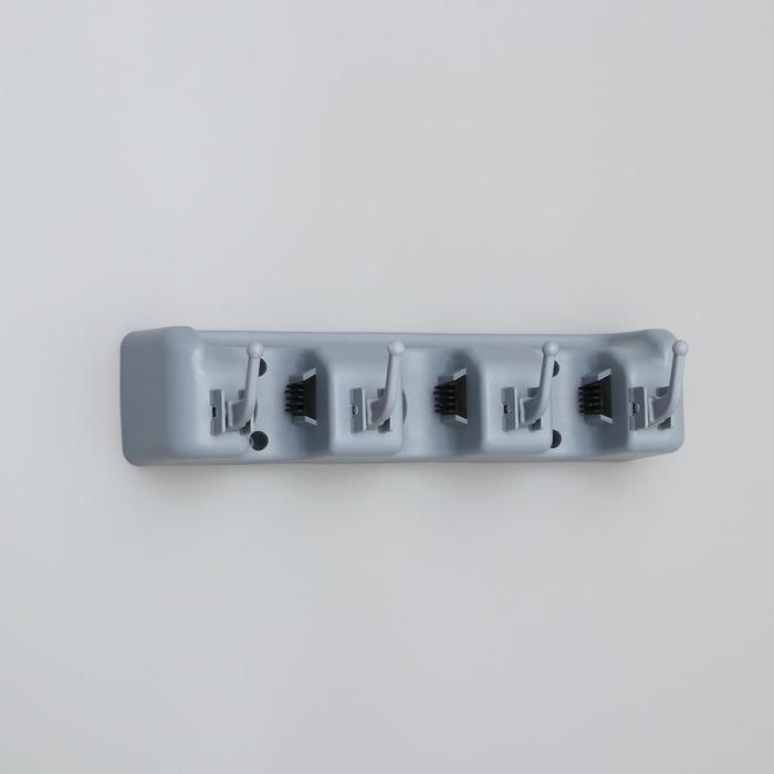 Держатель для уборочного инвентаря с крючками Доляна, 26×6×10 см, цвет серый Держатель для уборочного инвентаря с крючками Доляна, 26×6×10 см, цвет серый