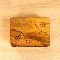 Шкатулка резная "Листья" 18х13х6 см, дерево шишам