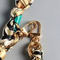 Брелок на 2 карабинах "Платок и цепочка" голубой 20х10х1,7 см Брелок на 2 карабинах "Платок и цепочка" голубой 20х10х1,7 см