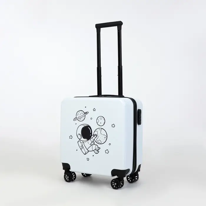 Чемодан детский на колёсах 39 л (S), на молнии, с кодовым замком, 4 колеса, белый