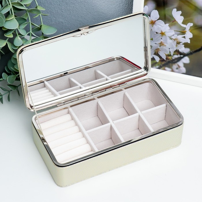 Шкатулка кожзам для украшений  Шкатулка кожзам для украшений "Маленькие пятнышки. Золото голография" 6х9,8х18,5 см