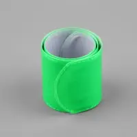 Светоотражающий слэп-браслет, самофиксирующийся, 22&times;3 см, цвет МИКС