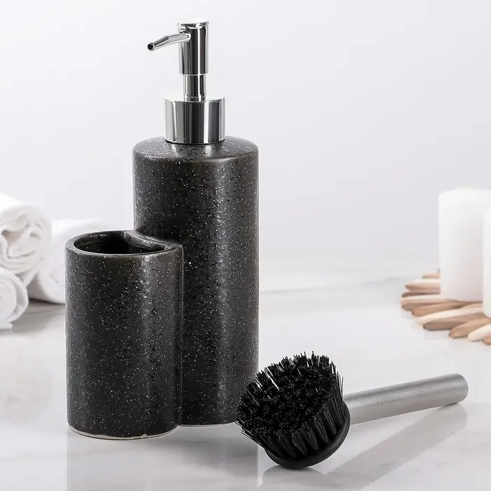 Дозатор для моющего средства с щёткой «Минимал», цвет чёрный Дозатор для моющего средства с щёткой «Минимал», цвет чёрный