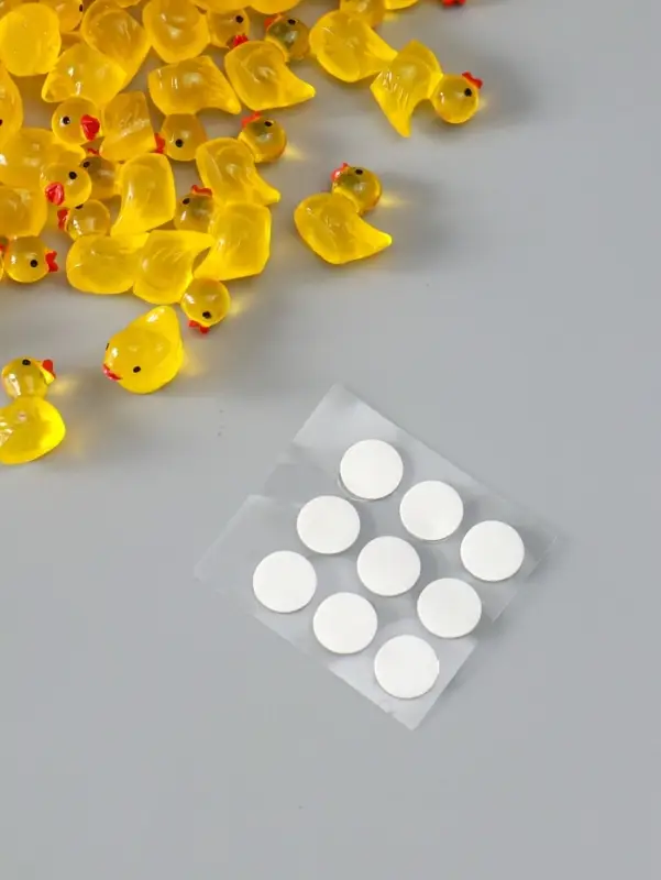 Сувенир полистоун флюоресцентный Сувенир полистоун флюоресцентный "Уточки" набор 100 шт 1,5х1,5 см