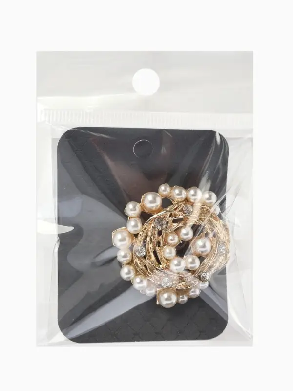 Брошь &laquo;Жемчуг&raquo;, гнездо, цвет белый в золоте